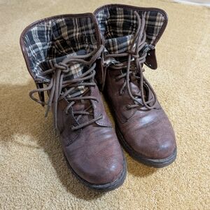 Women's b.o.c. Brown Lace-Up Boots With Flannel Cuff Detail